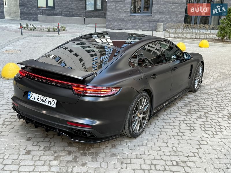 Porsche-30