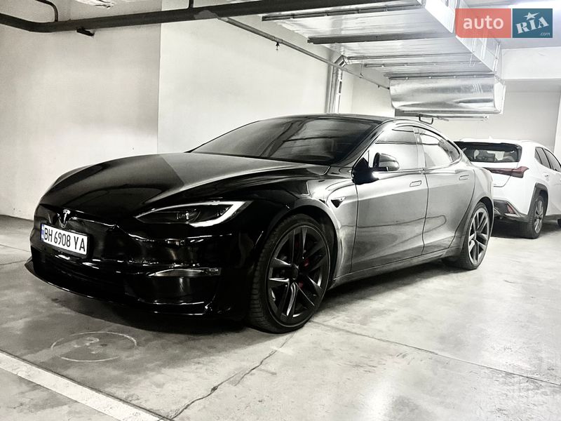 Tesla-10