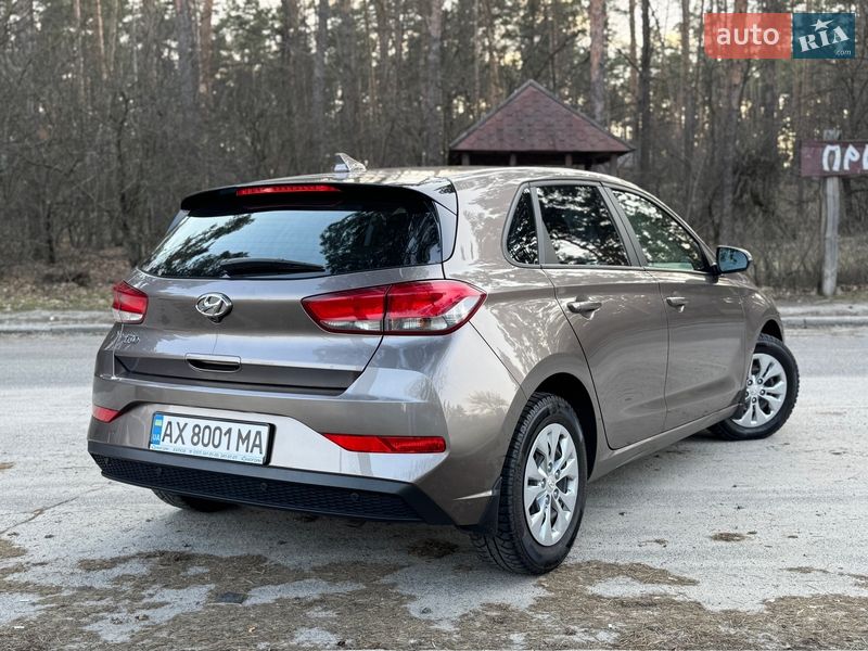 Hyundai-8