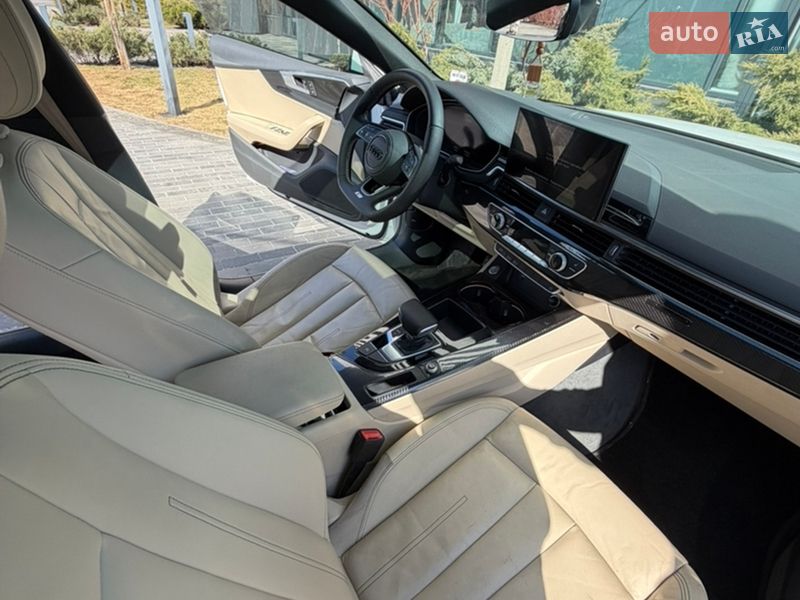 Audi-20