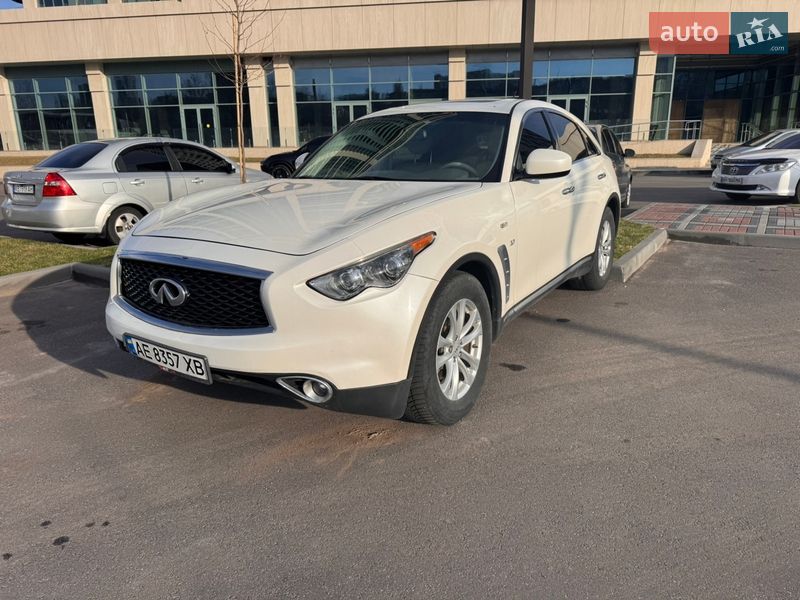 Infiniti-3