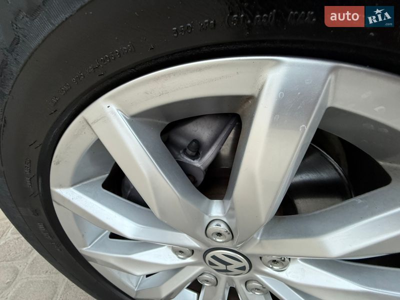 Volkswagen-0