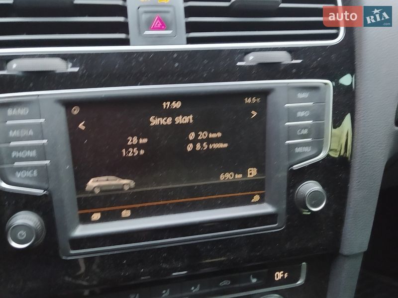 Volkswagen-0