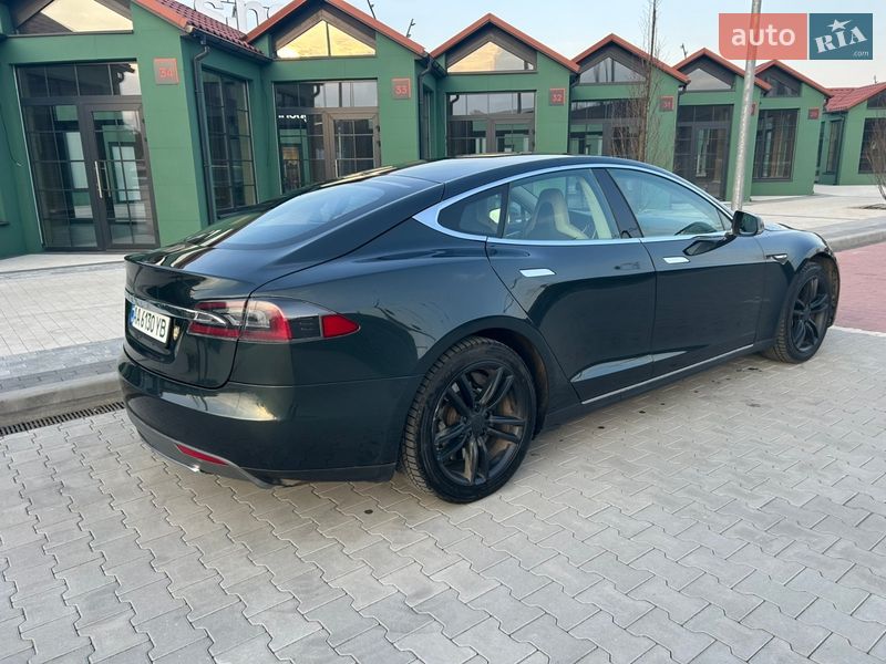 Tesla-8