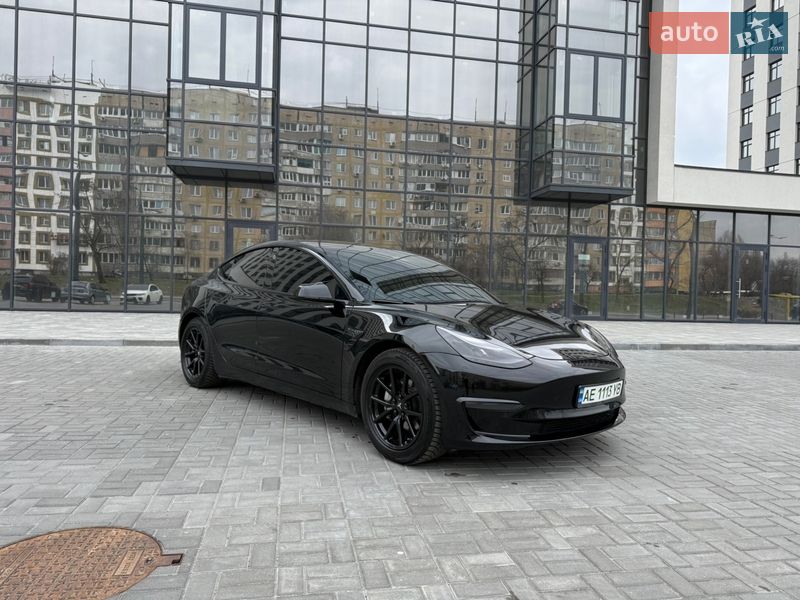 Tesla-1
