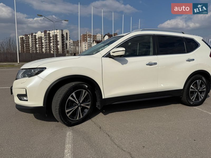 Nissan-4
