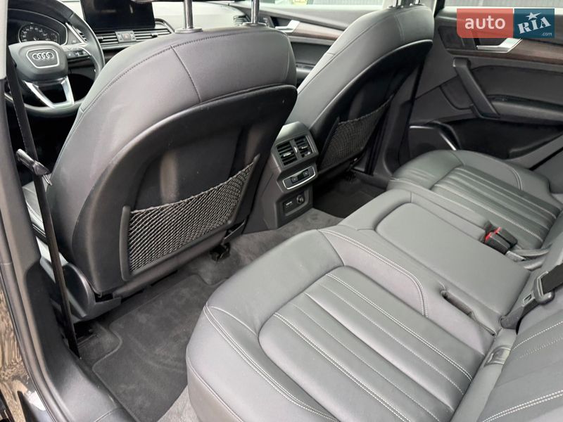 Audi-55
