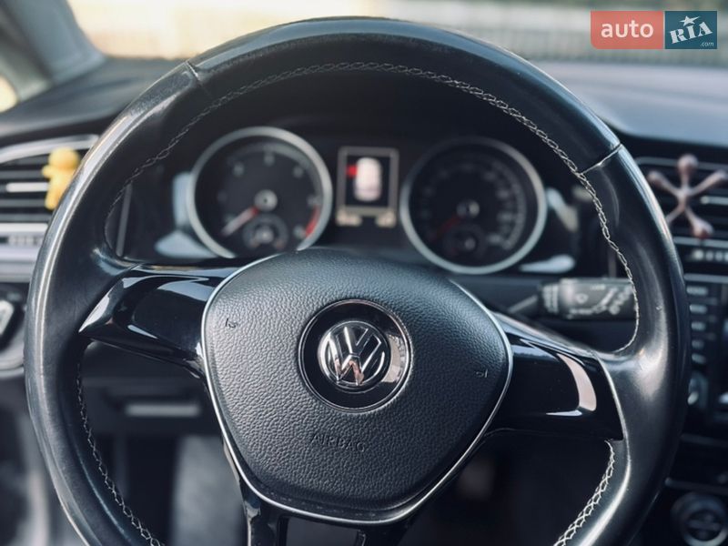 Volkswagen-0