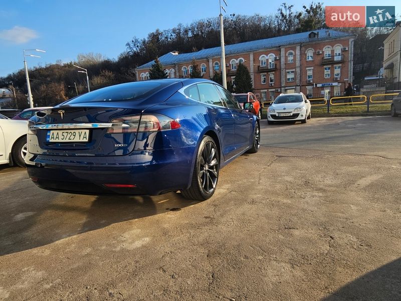 Tesla-16