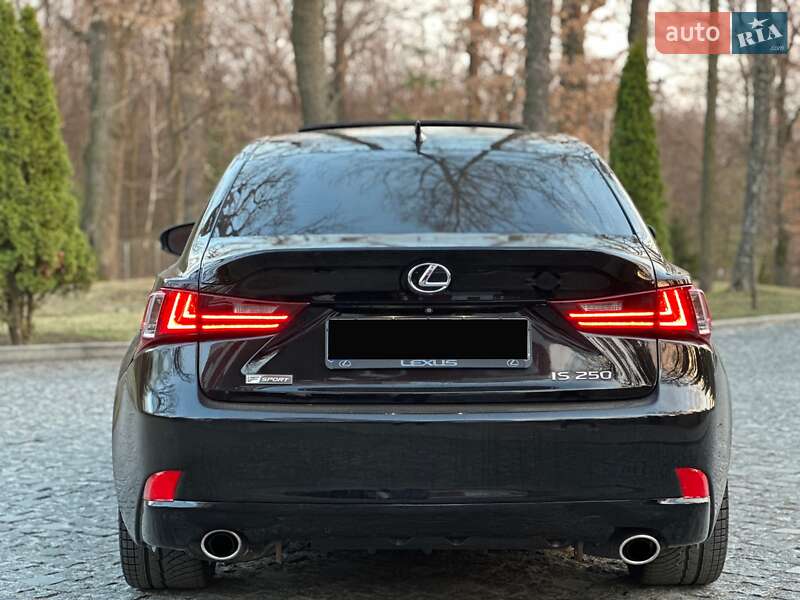 Lexus-12