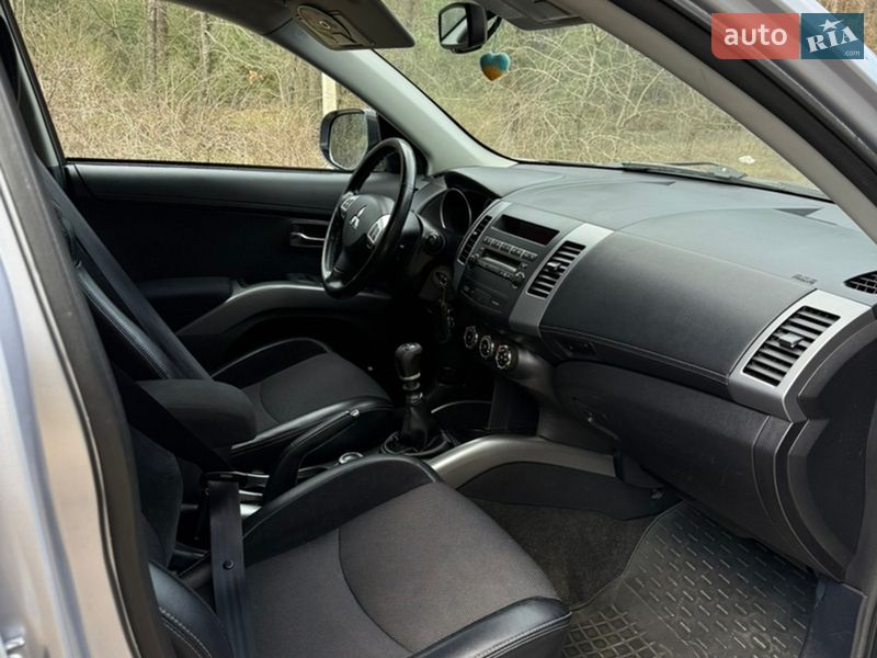 Mitsubishi-1
