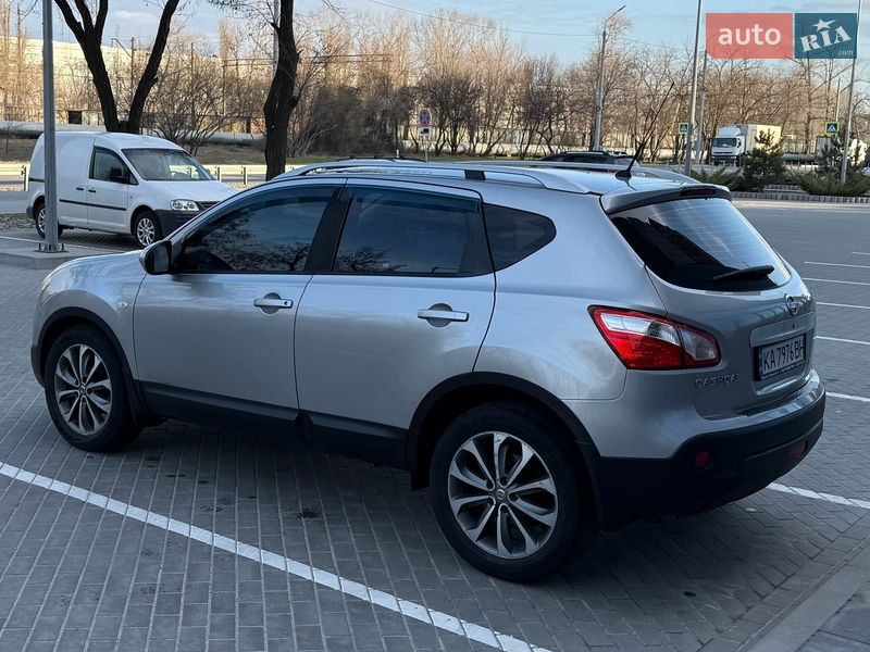 Nissan-16