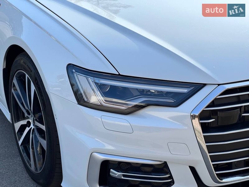 Audi-8