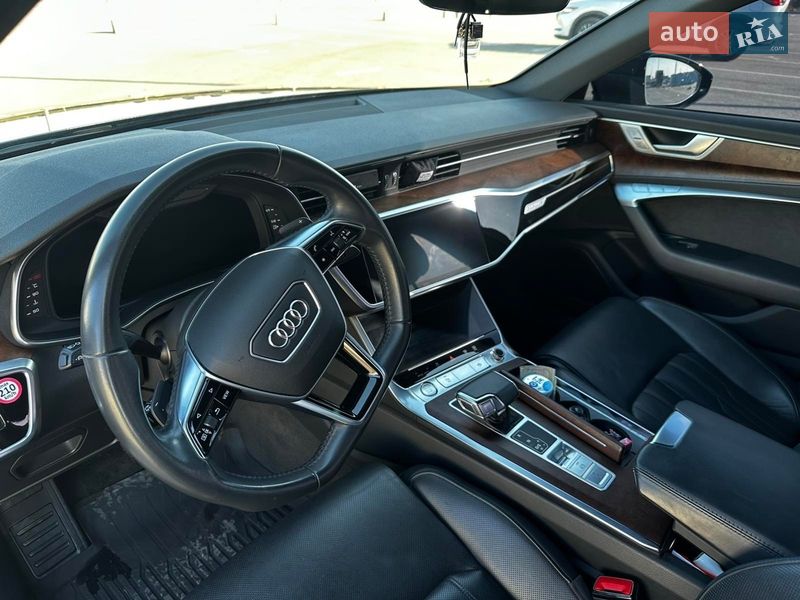 Audi-16