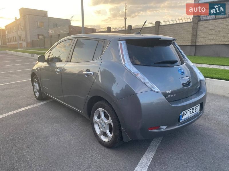 Nissan Leaf 2014