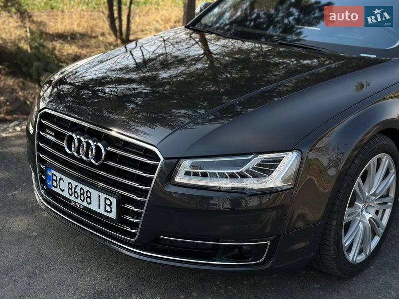 Audi-40