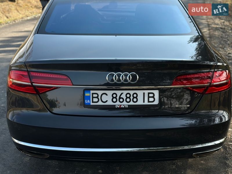Audi-0