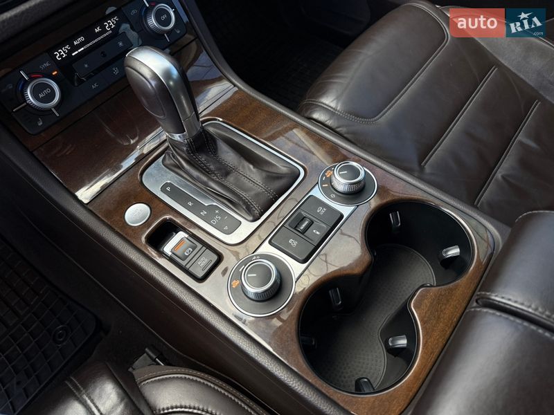 Volkswagen Touareg 2016