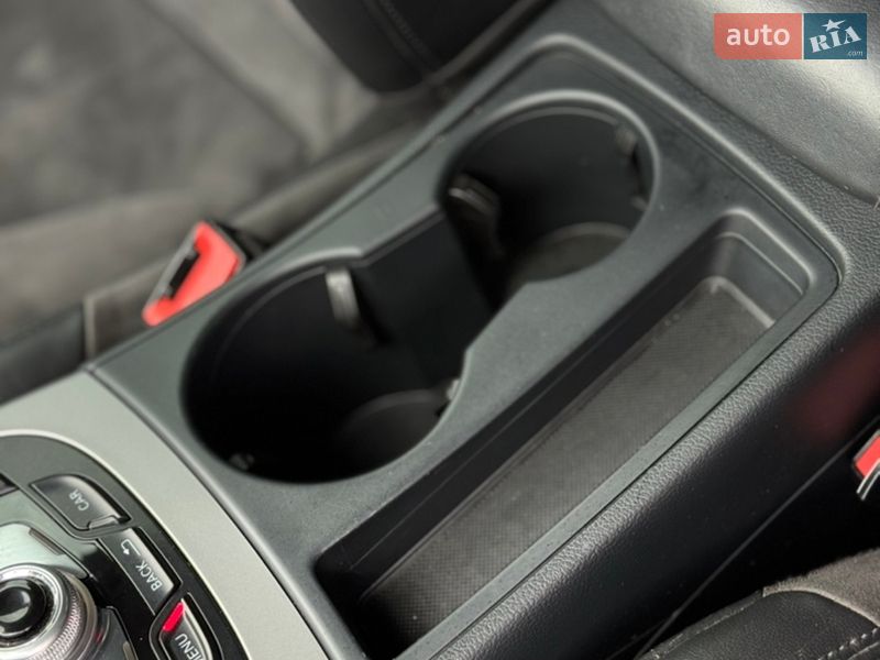 Audi-44