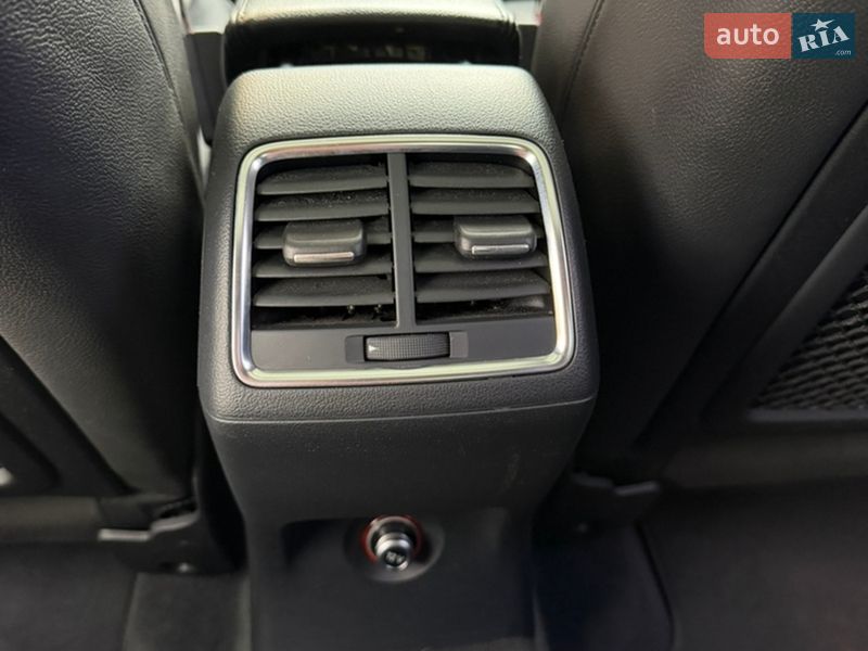 Audi-26