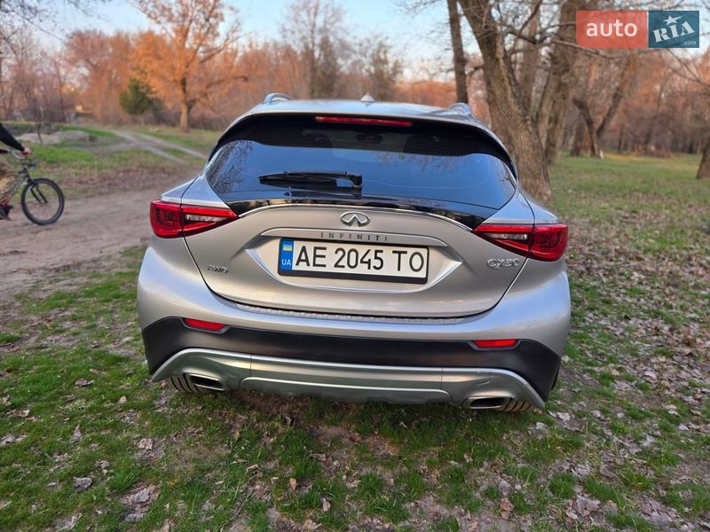 Infiniti-24