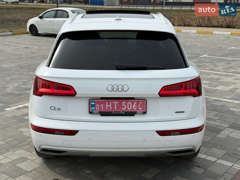 Audi-40