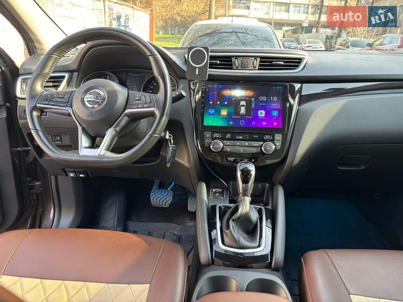 Nissan-2