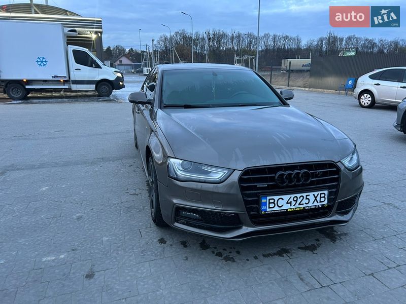 Audi-0