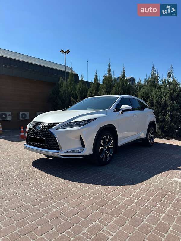 Lexus-48
