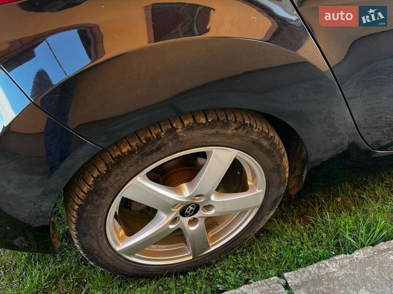 Hyundai Veloster 2014