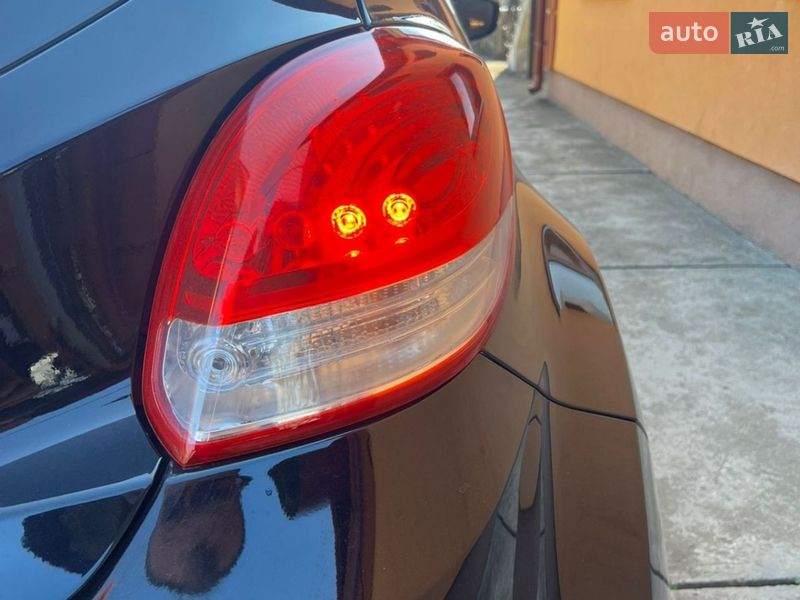 Hyundai Veloster 2014