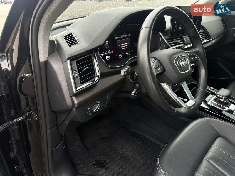 Audi-8