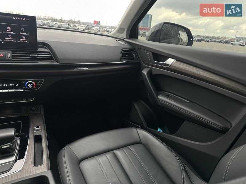 Audi-30