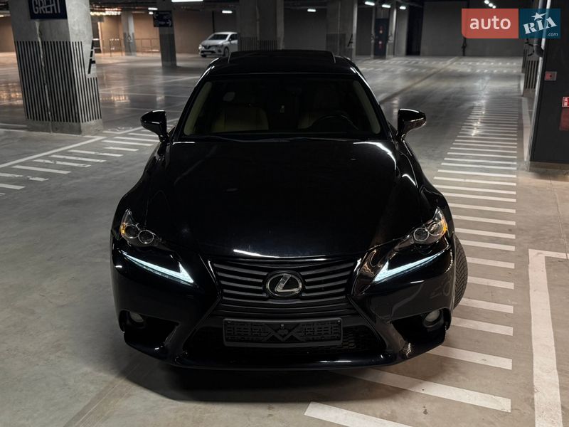 Lexus-4