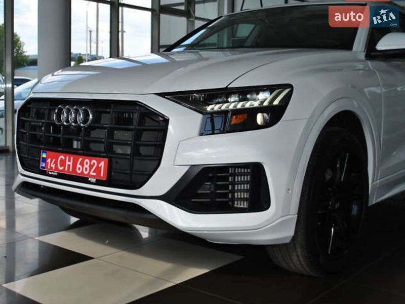 Audi-0