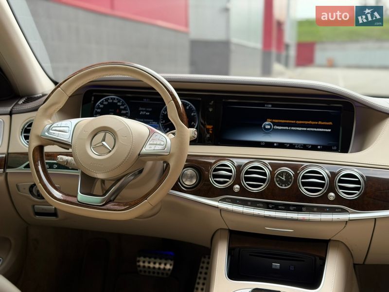 Mercedes-Benz-19