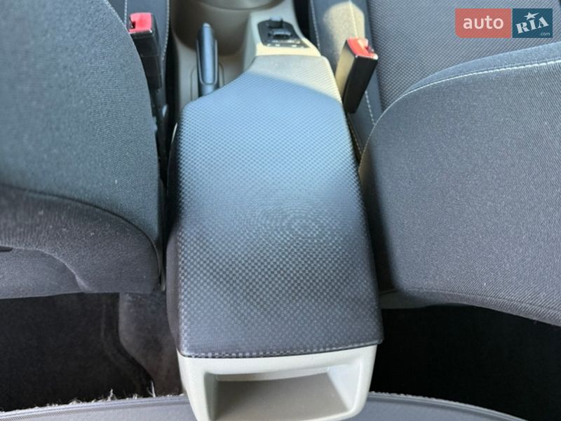SEAT-44