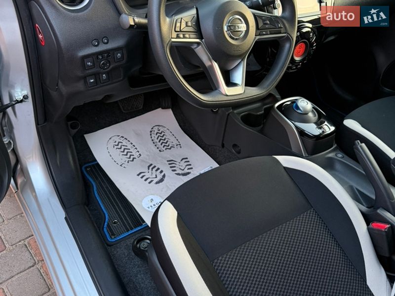 Nissan-54