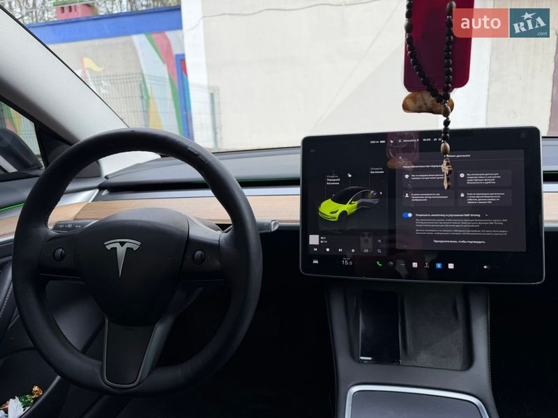 Tesla-0