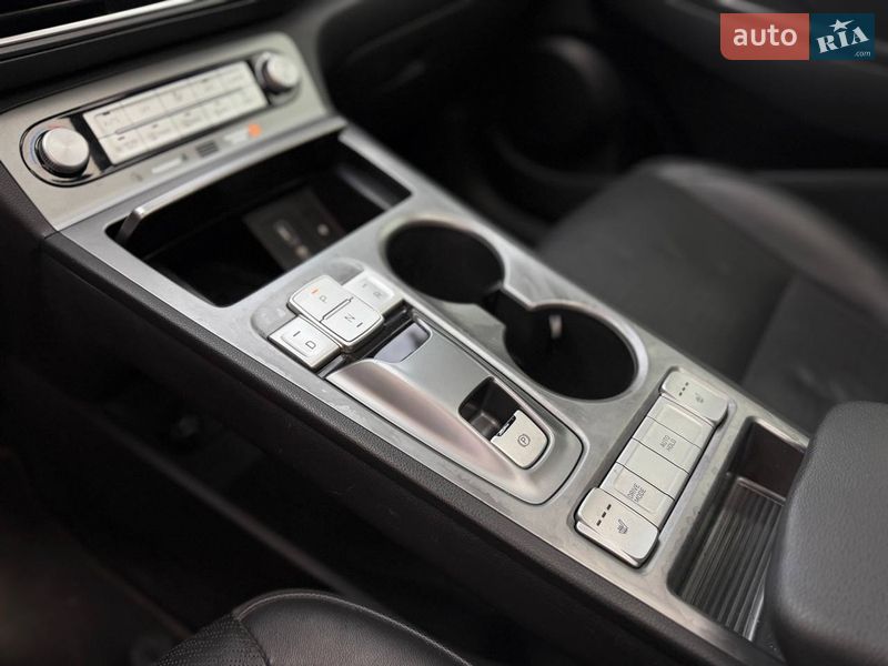 Hyundai-23