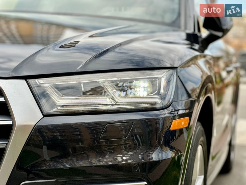 Audi-71