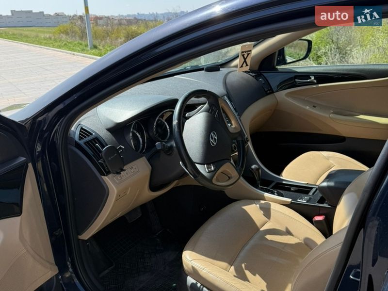 Hyundai-11