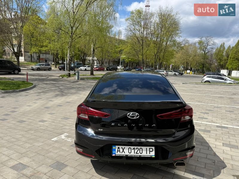 Hyundai-41