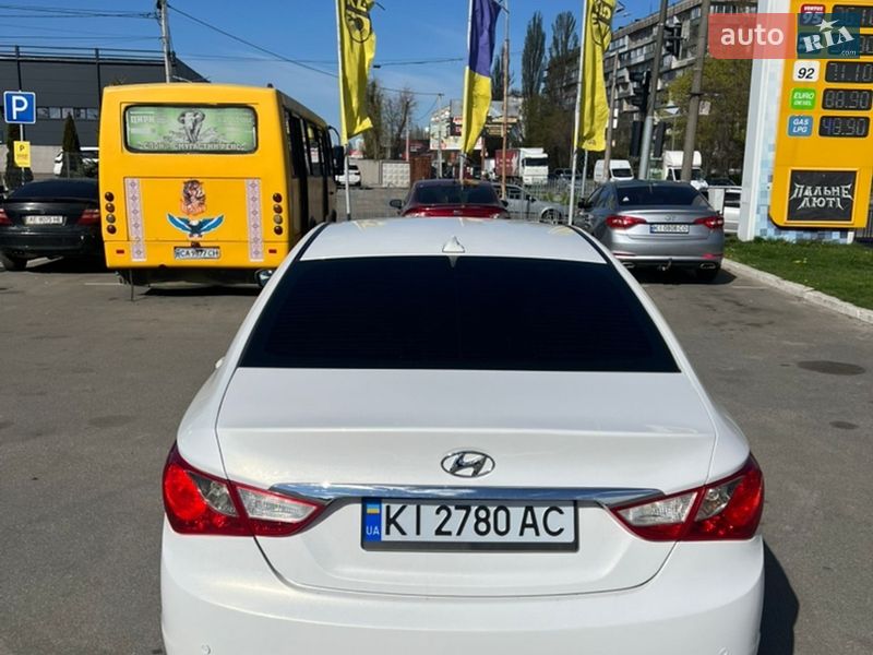Hyundai-20