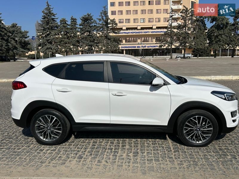Hyundai-42