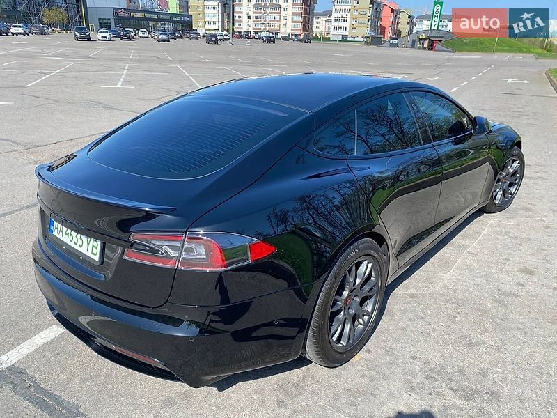 Tesla-4