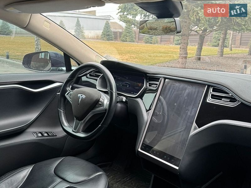 Tesla-4