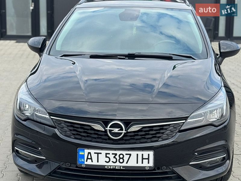Opel Astra 2022