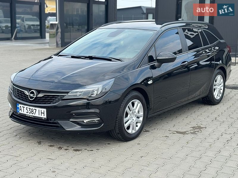 Opel Astra 2022