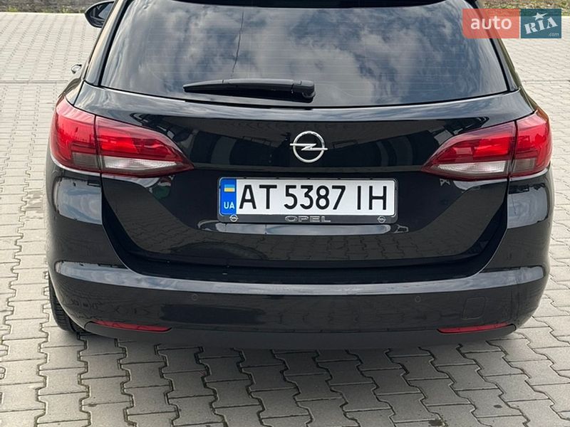 Opel Astra 2022